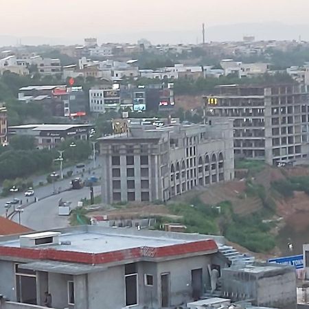 The River View Apartment Rawalpindi Esterno foto