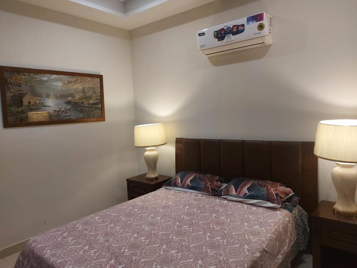 The River View Apartment Rawalpindi Esterno foto